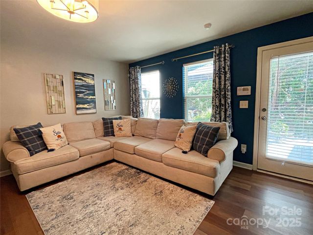 9608 Brackenview Court, Charlotte, NC 28214
