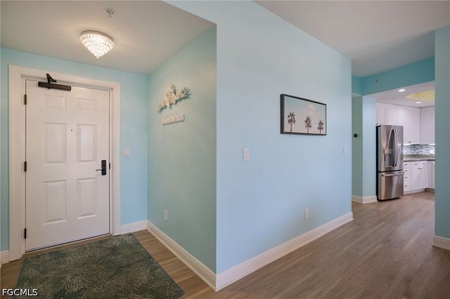 5702 Cape Harbour DR 204, Cape Coral, FL 33914