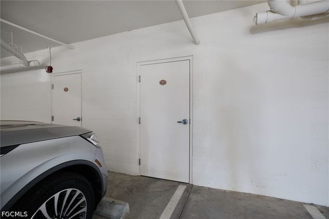 5702 Cape Harbour DR 204, Cape Coral, FL 33914