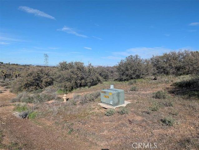 21 Atsina, Phelan, CA 92371