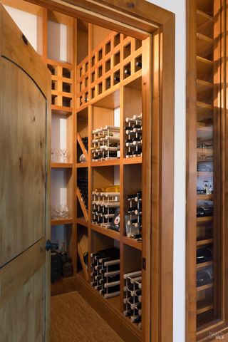 8811 Egg Farm Ln, Kenwood, CA 95452