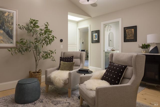 8811 Egg Farm Ln, Kenwood, CA 95452