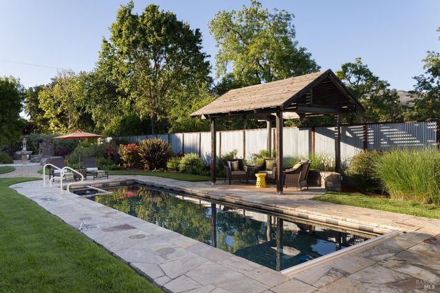 8811 Egg Farm Ln, Kenwood, CA 95452