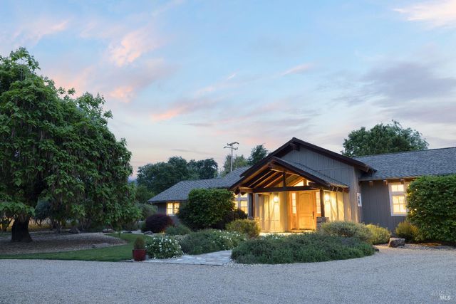 8811 Egg Farm Ln, Kenwood, CA 95452