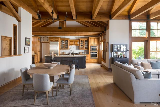 8811 Egg Farm Ln, Kenwood, CA 95452