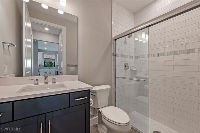 12381 Canal Grande DR, Fort Myers, FL 33913