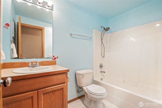 17003 Wisteria Court SE, Yelm, WA 98597