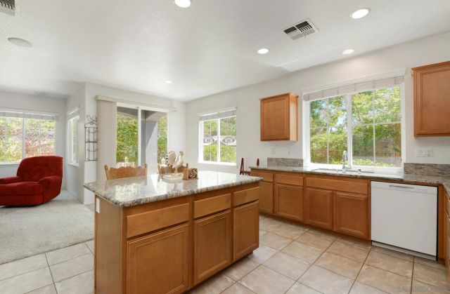 1595 Loma Alta, San Marcos, CA 92069