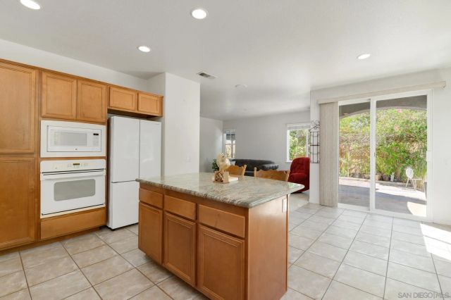 1595 Loma Alta, San Marcos, CA 92069