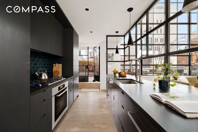 456 W 19th Street PHG, New York City, NY 10011