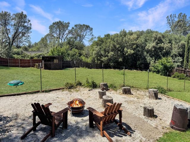 1245 Merry Knoll Rd, Auburn, CA 95603