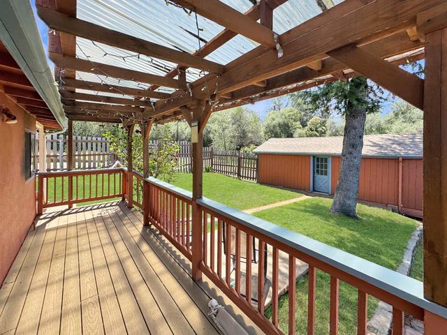 1245 Merry Knoll Rd, Auburn, CA 95603