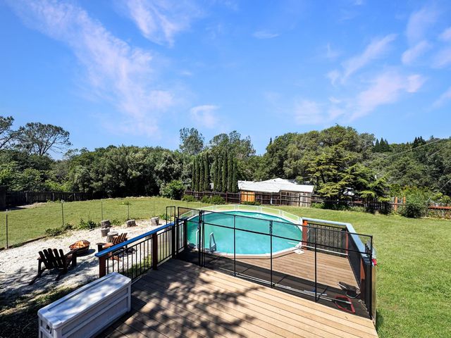 1245 Merry Knoll Rd, Auburn, CA 95603