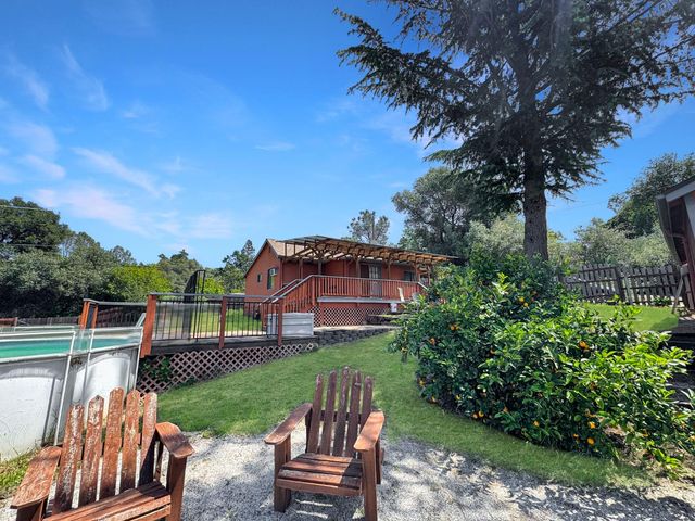 1245 Merry Knoll Rd, Auburn, CA 95603