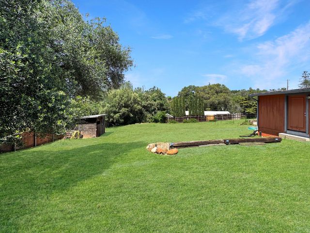 1245 Merry Knoll Rd, Auburn, CA 95603