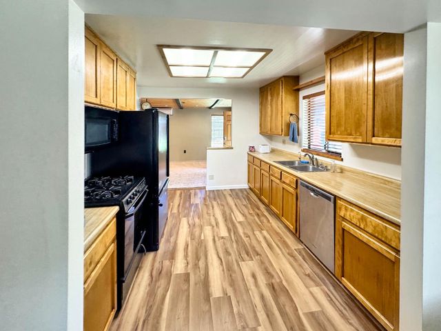 1245 Merry Knoll Rd, Auburn, CA 95603
