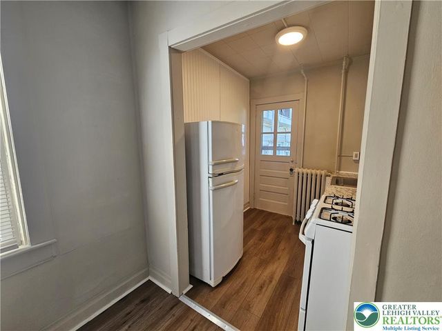 36 North 6th Street Apt 1, Emmaus Boro, PA 18049