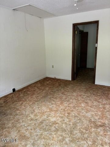 503 Southeast Spring Avenue, Wise, VA 24293