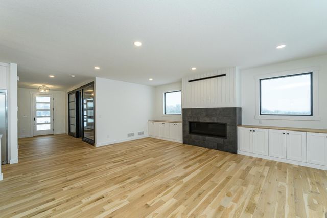 4629 Royal Oaks Circle SW, Rochester, MN 55902