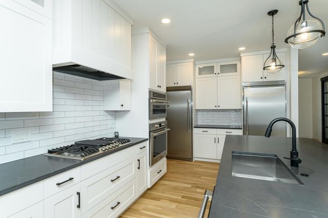 4629 Royal Oaks Circle SW, Rochester, MN 55902