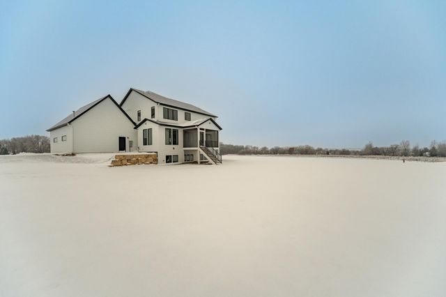 4629 Royal Oaks Circle SW, Rochester, MN 55902