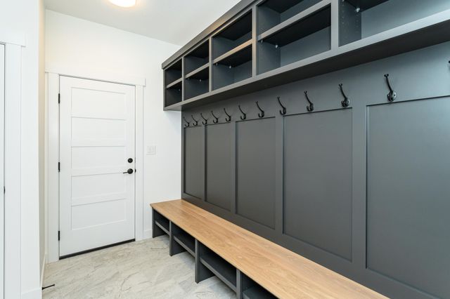 4629 Royal Oaks Circle SW, Rochester, MN 55902