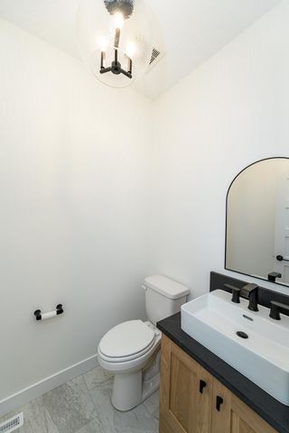 4629 Royal Oaks Circle SW, Rochester, MN 55902