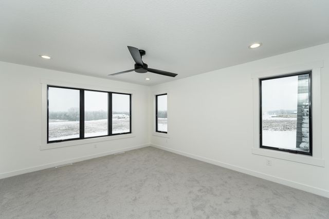 4629 Royal Oaks Circle SW, Rochester, MN 55902