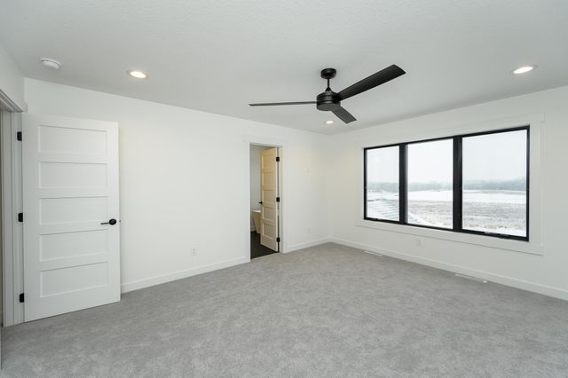 4629 Royal Oaks Circle SW, Rochester, MN 55902