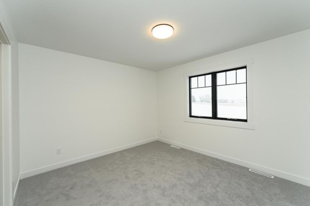 4629 Royal Oaks Circle SW, Rochester, MN 55902