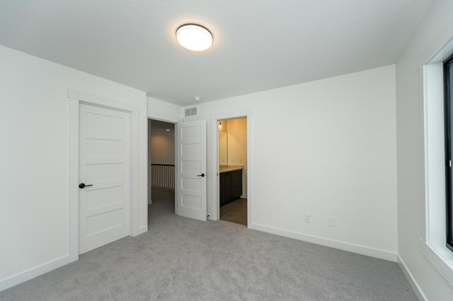 4629 Royal Oaks Circle SW, Rochester, MN 55902