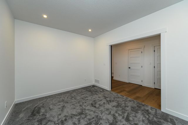 4629 Royal Oaks Circle SW, Rochester, MN 55902