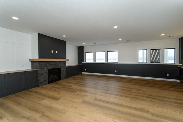 4629 Royal Oaks Circle SW, Rochester, MN 55902