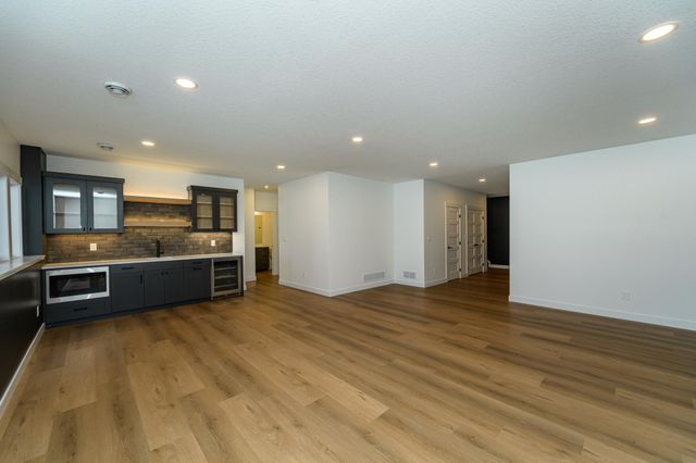 4629 Royal Oaks Circle SW, Rochester, MN 55902