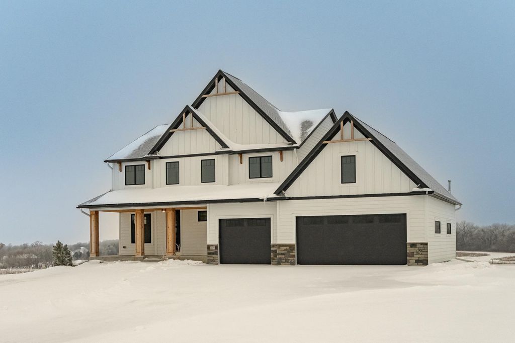 4629 Royal Oaks Circle SW, Rochester, MN 55902