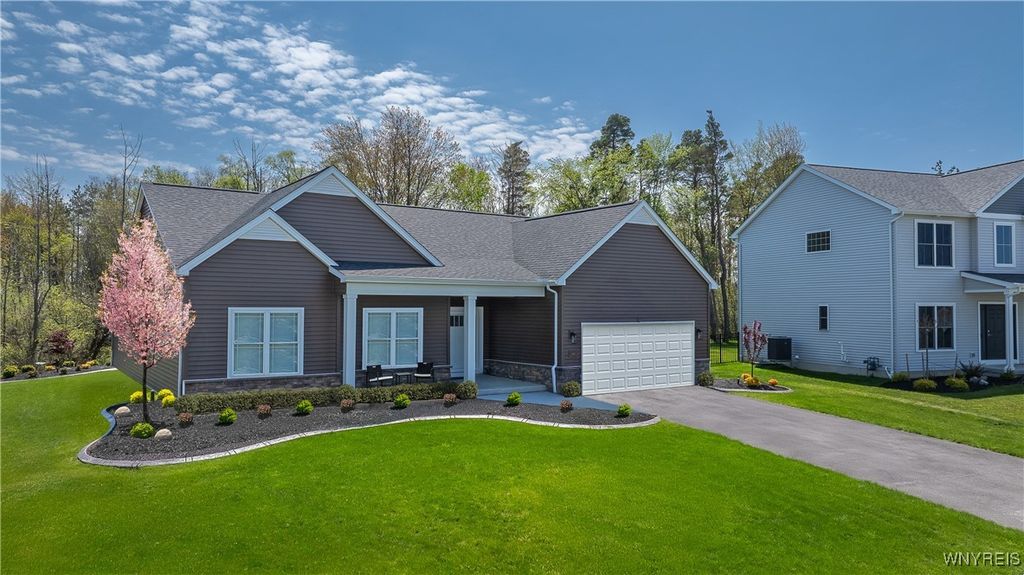 3894 Wheatfield Crossing Road, Wheatfield, NY 14120