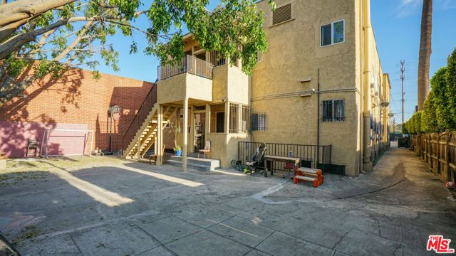 1909 N Broadway, Los Angeles, CA 90031