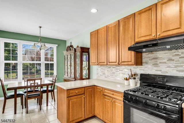 31 Bayard Rd, Franklin Twp., NJ 08873