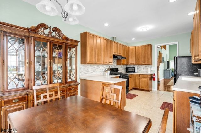 31 Bayard Rd, Franklin Twp., NJ 08873