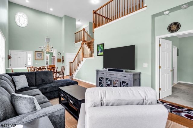 31 Bayard Rd, Franklin Twp., NJ 08873