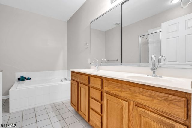 31 Bayard Rd, Franklin Twp., NJ 08873