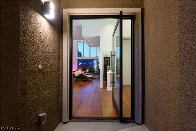 10518 Calico Terrace Avenue, Las Vegas, NV 89135