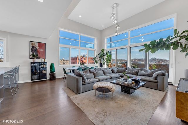 2216 W Armitage Avenue 4D, Chicago, IL 60647