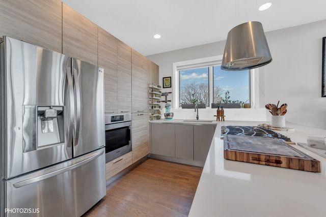 2216 W Armitage Avenue 4D, Chicago, IL 60647