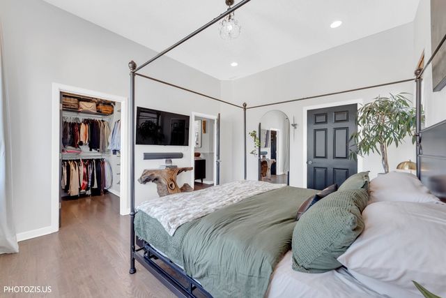 2216 W Armitage Avenue 4D, Chicago, IL 60647