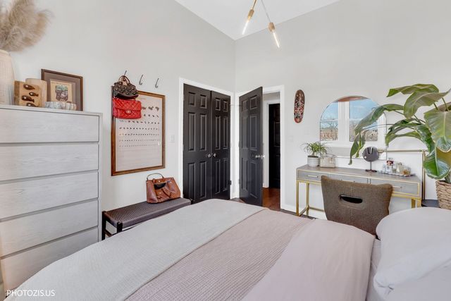 2216 W Armitage Avenue 4D, Chicago, IL 60647