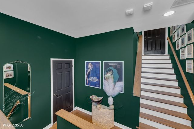 2216 W Armitage Avenue 4D, Chicago, IL 60647