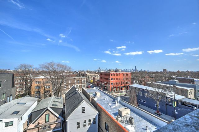 2216 W Armitage Avenue 4D, Chicago, IL 60647