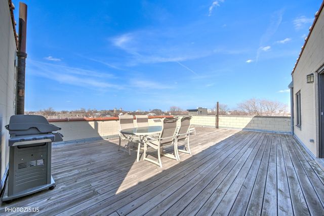 2216 W Armitage Avenue 4D, Chicago, IL 60647