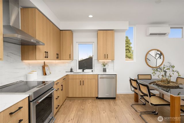 4408 A 50th Avenue S, Seattle, WA 98118